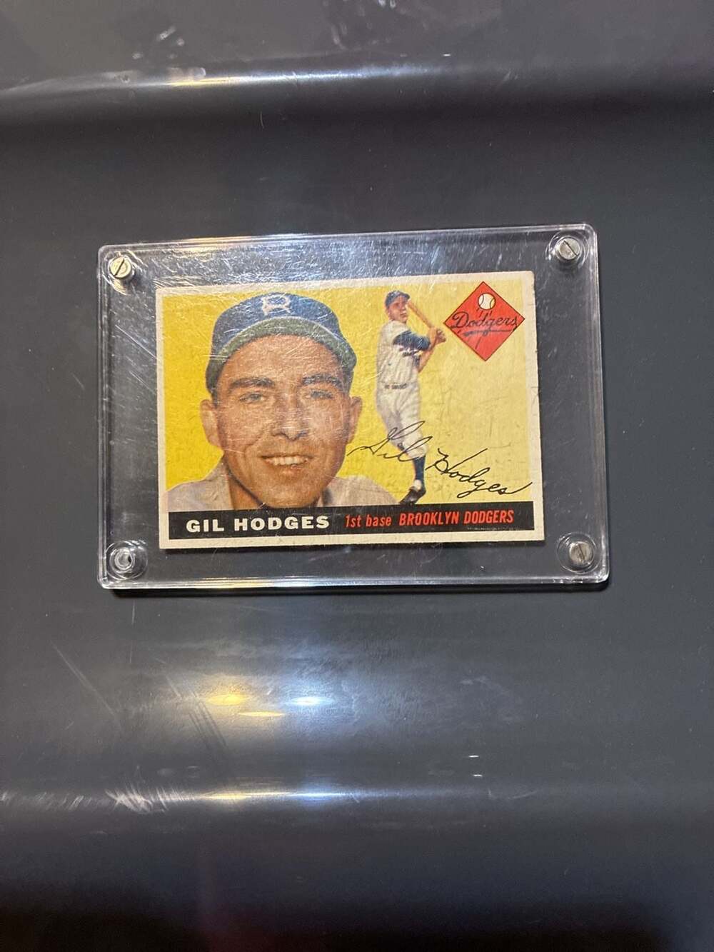 1955 Topps Gil Hodges #187 SGC Like new